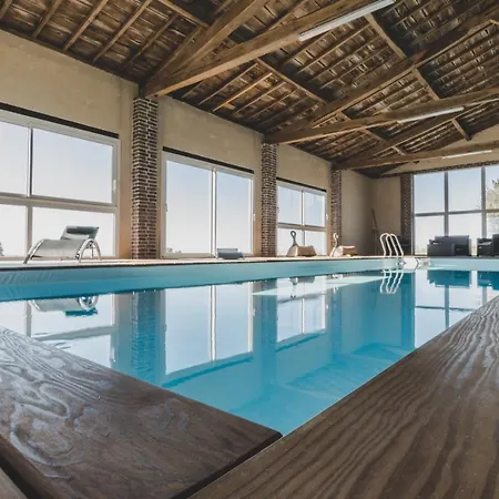 Villa Maison de charme spa sauna piscine intérieure chauffée