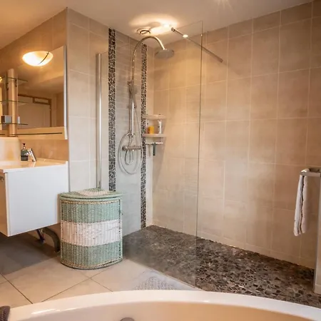 Maison de charme spa sauna piscine intérieure chauffée *